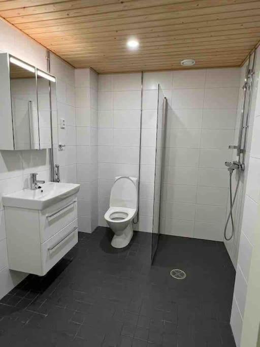 City Apartment Nearby Airport Vantaa Exterior foto